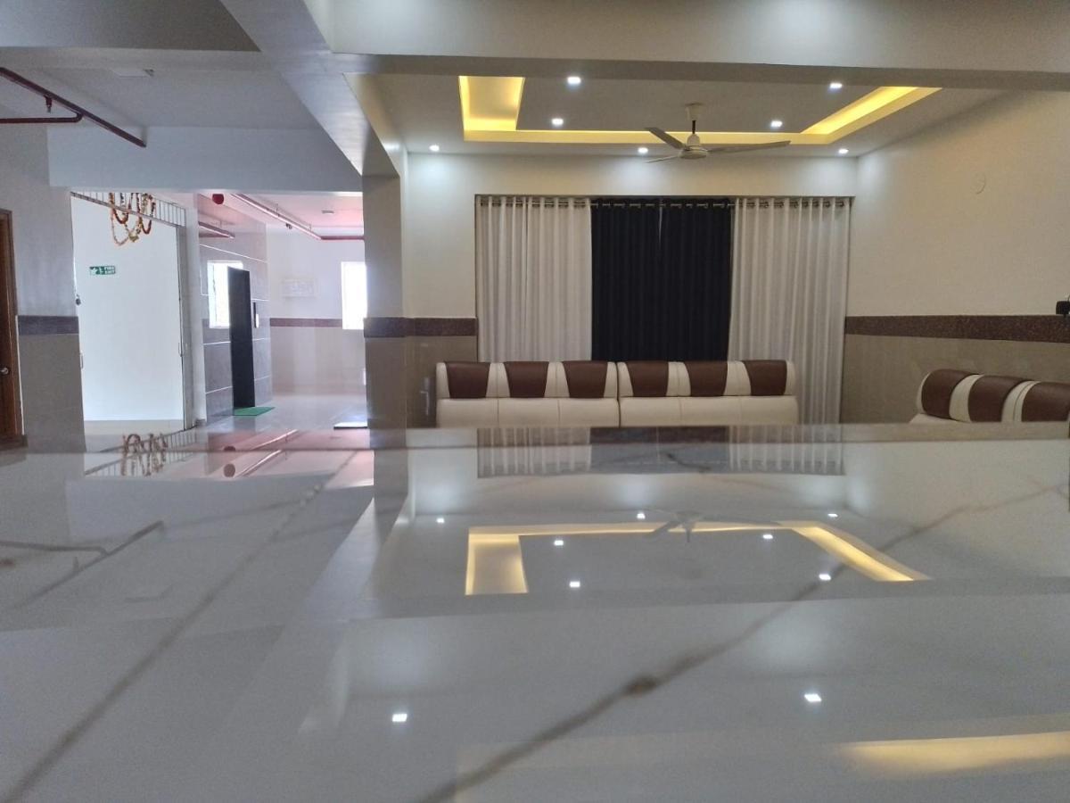 Dwarka Lodging & Boarding Mulki Dış mekan fotoğraf