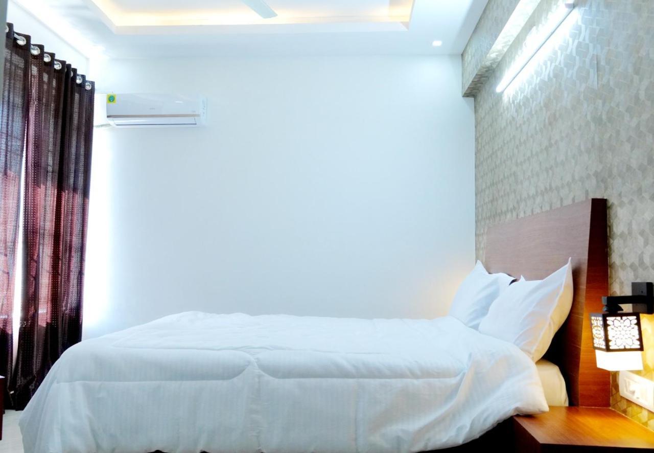 Dwarka Lodging & Boarding Mulki Dış mekan fotoğraf