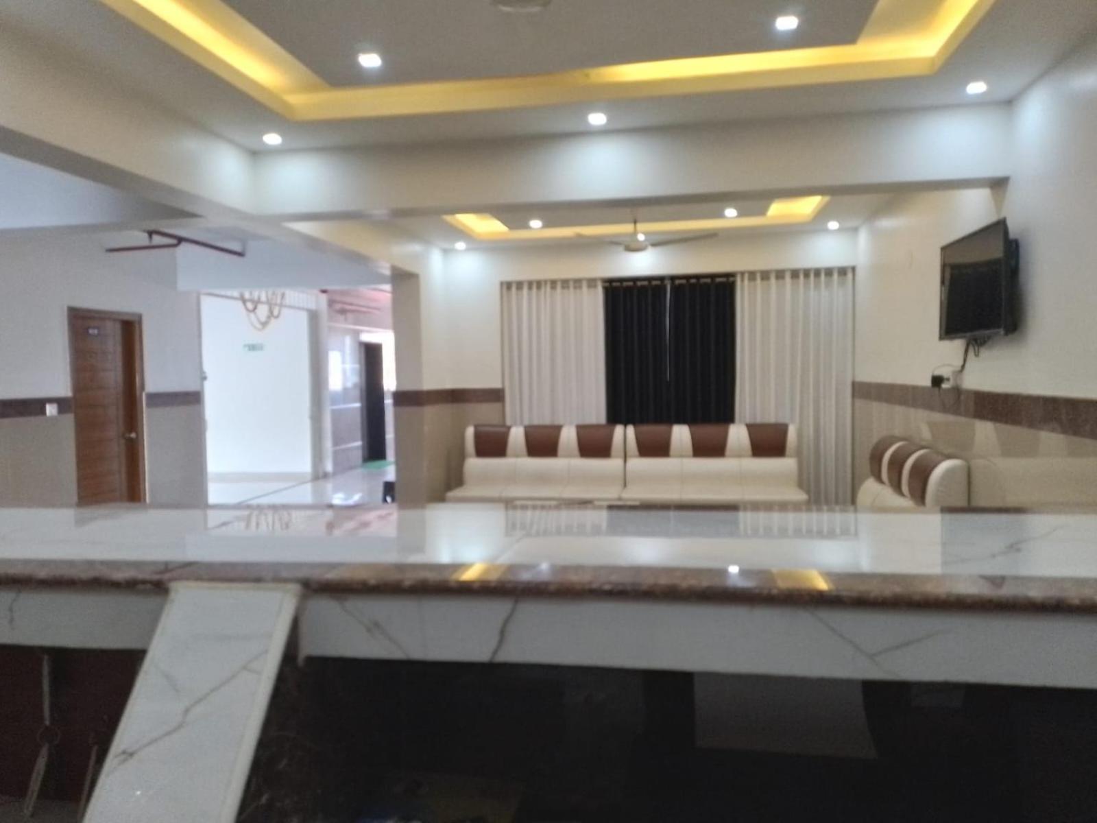 Dwarka Lodging & Boarding Mulki Dış mekan fotoğraf